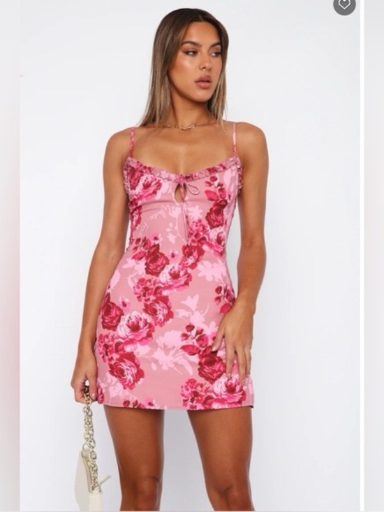 White Fox Boutique Dresses & Skirts - White fox boutique that one friend pink floral mini dress rose going out date